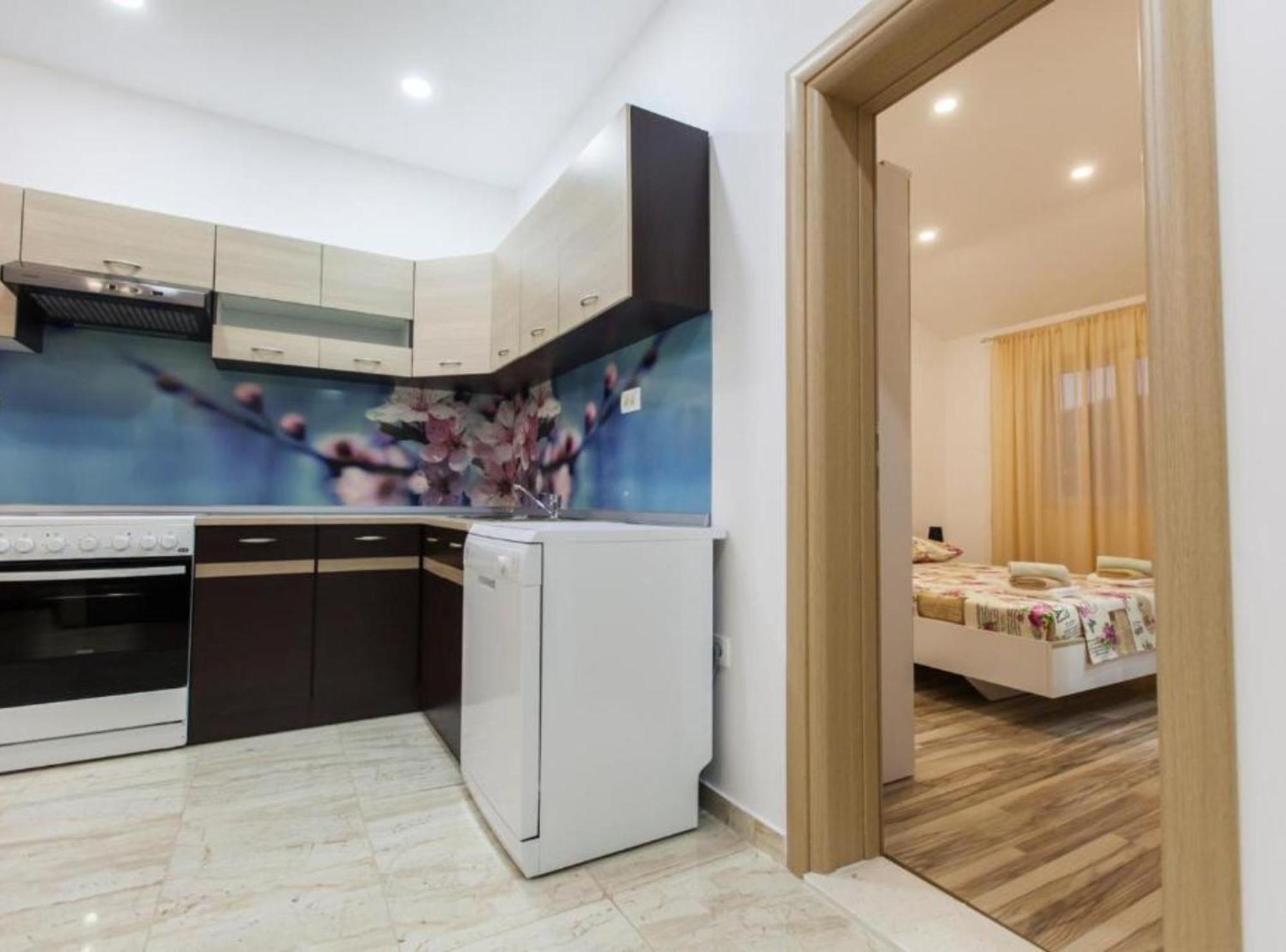 Apartment Dalmatia Kastela Exterior photo