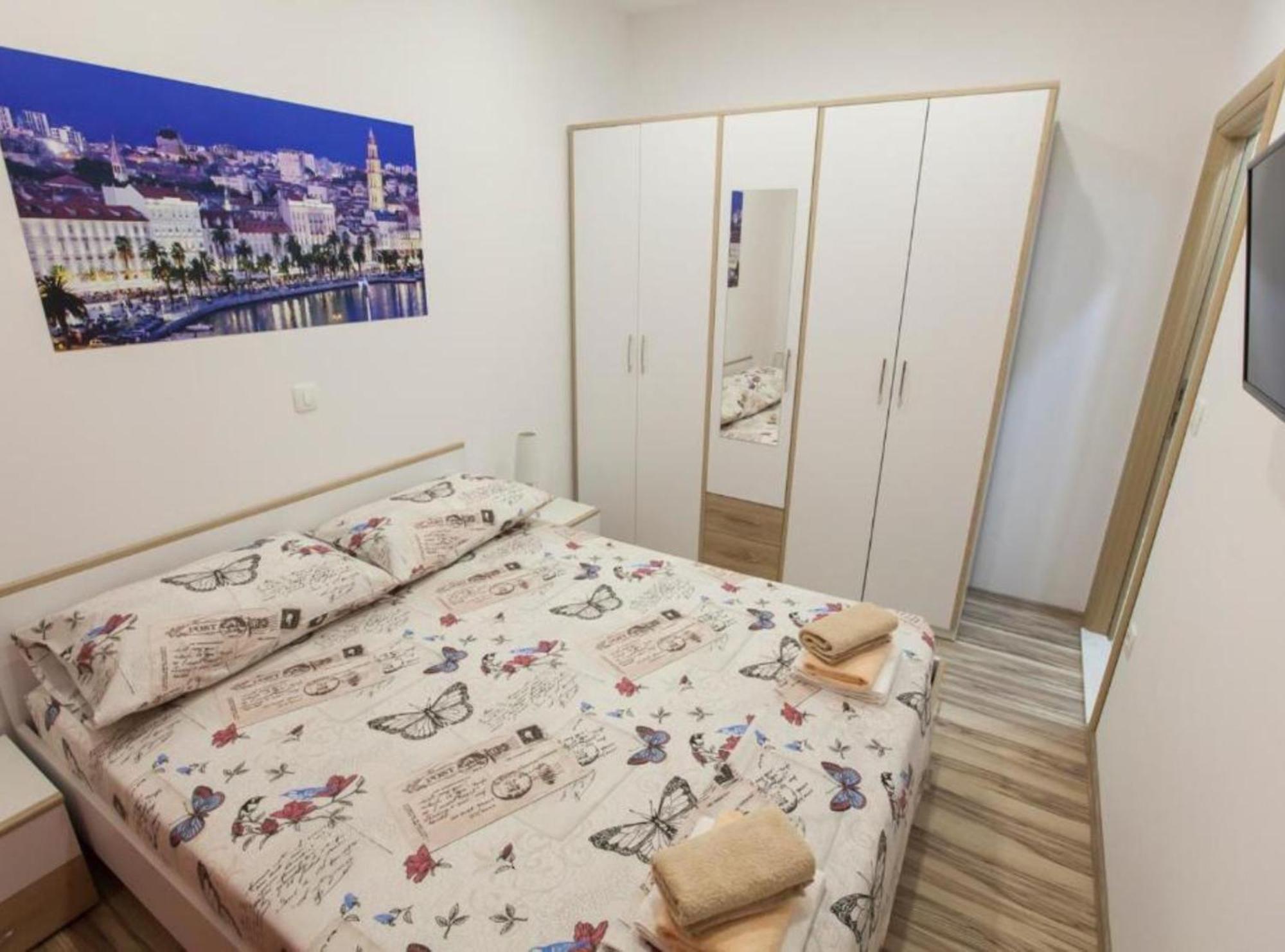 Apartment Dalmatia Kastela Exterior photo